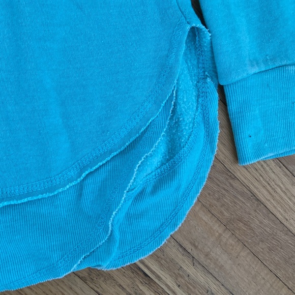 ECU Ocean Drive Minty Bay Burnout Round Hem Rib Trim Crewneck - Picture 6 of 6